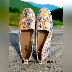 Take a Walk sz 9 floral pattern slip on shoes new comfort